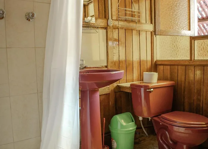Beautiful, Spacious & Cozy House Located In The Heart Of Hébergement de vacances *