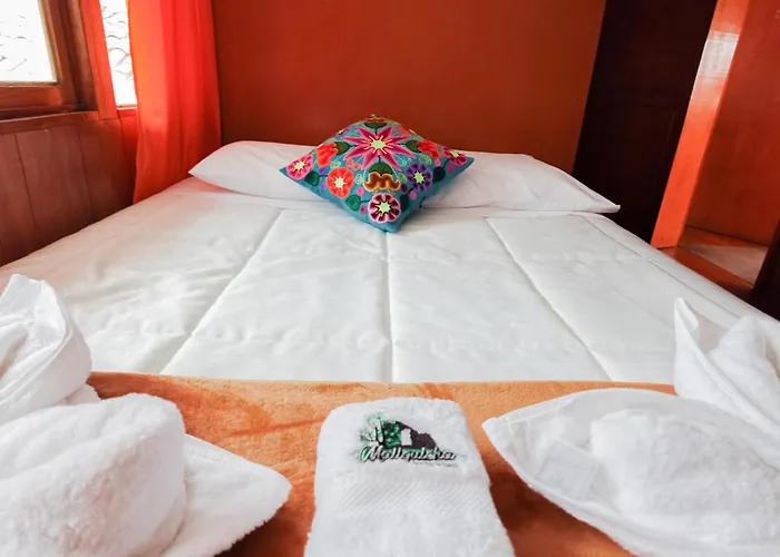 Beautiful, Spacious & Cozy House Located In The Heart Of