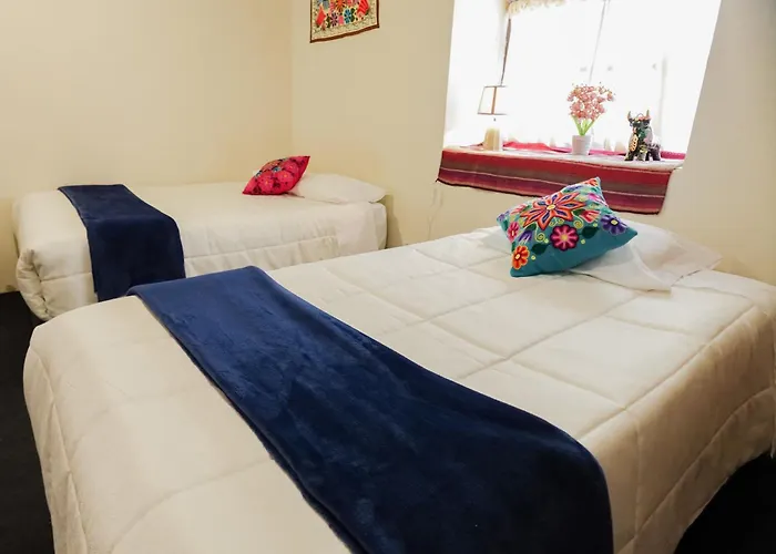 Beautiful, Spacious & Cozy House Located In The Heart Of Hébergement de vacances